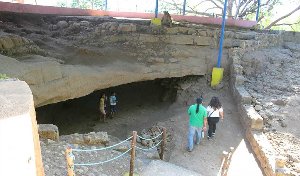 Cueva-Gallina-Managua-San-rafael-del-sur.petroglifos2