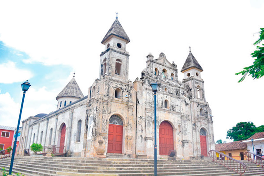 Iglesia-Guadalupe-Granada-Nicaragua