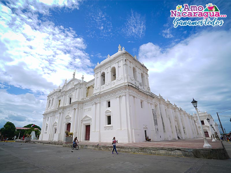 church león 