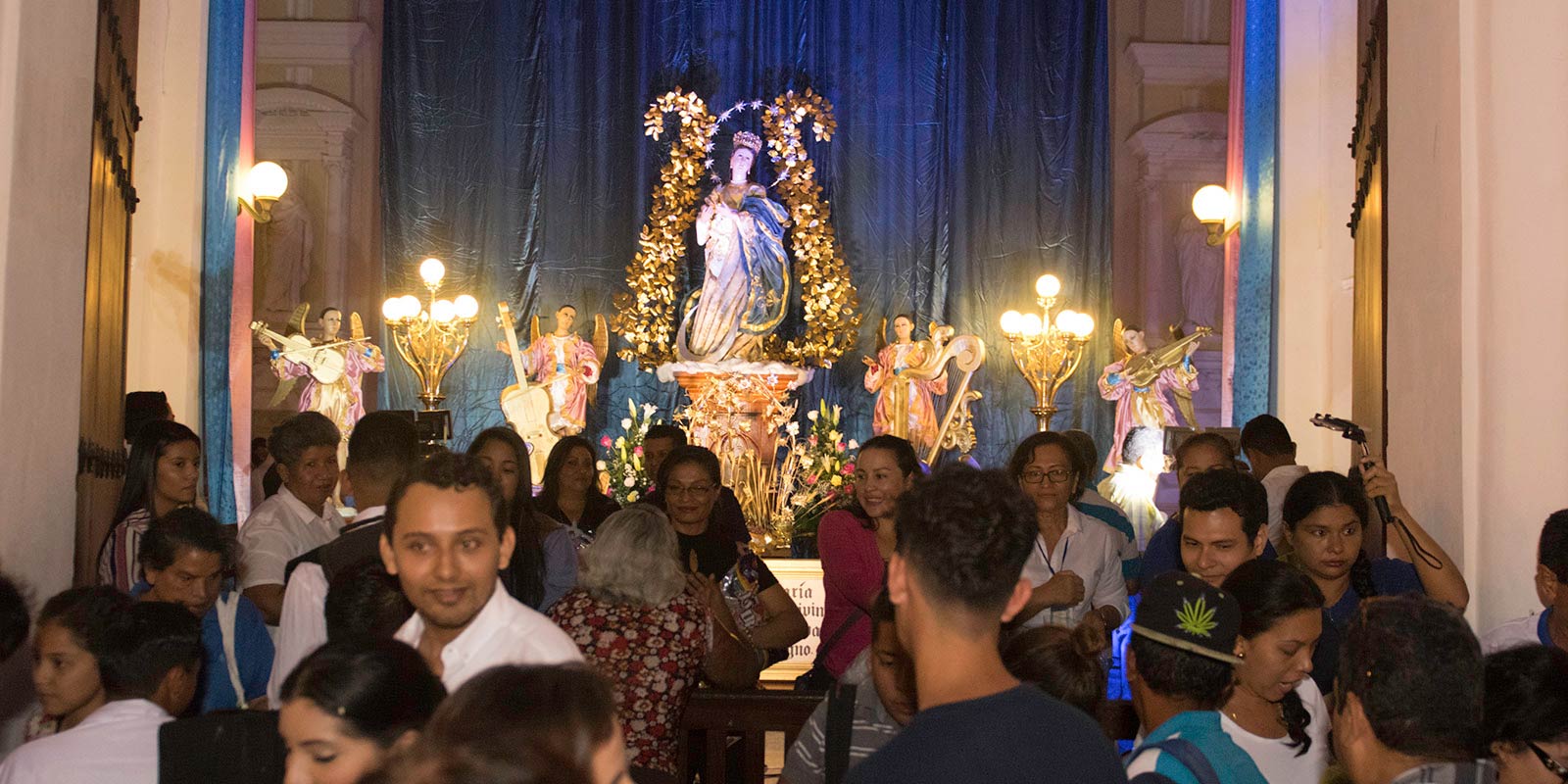 Purisima-Tradiciones-de-Nicaragua-Virgen-Maria