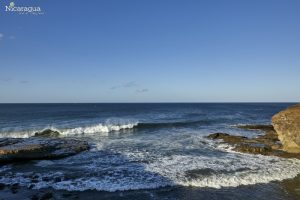 Playa Gigante, Tola,