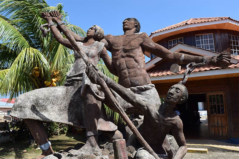 Monumento-esclavitud-2024